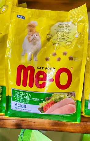 me-o-cat-food-chicken-vegetable-adult-3kg-big-0